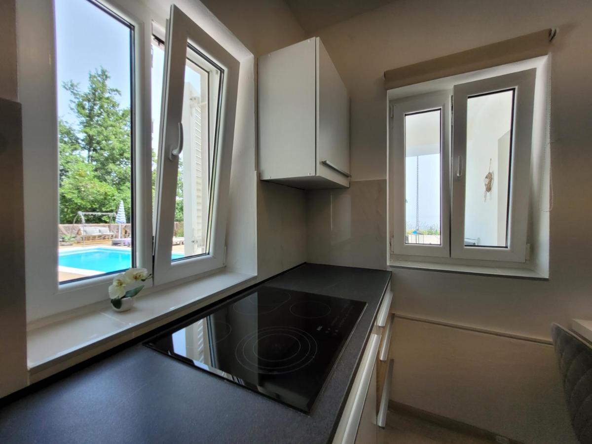 Ferienwohnung Mit Pool Kroatien Mit Meerblick Und Pool Ловран Екстер'єр фото