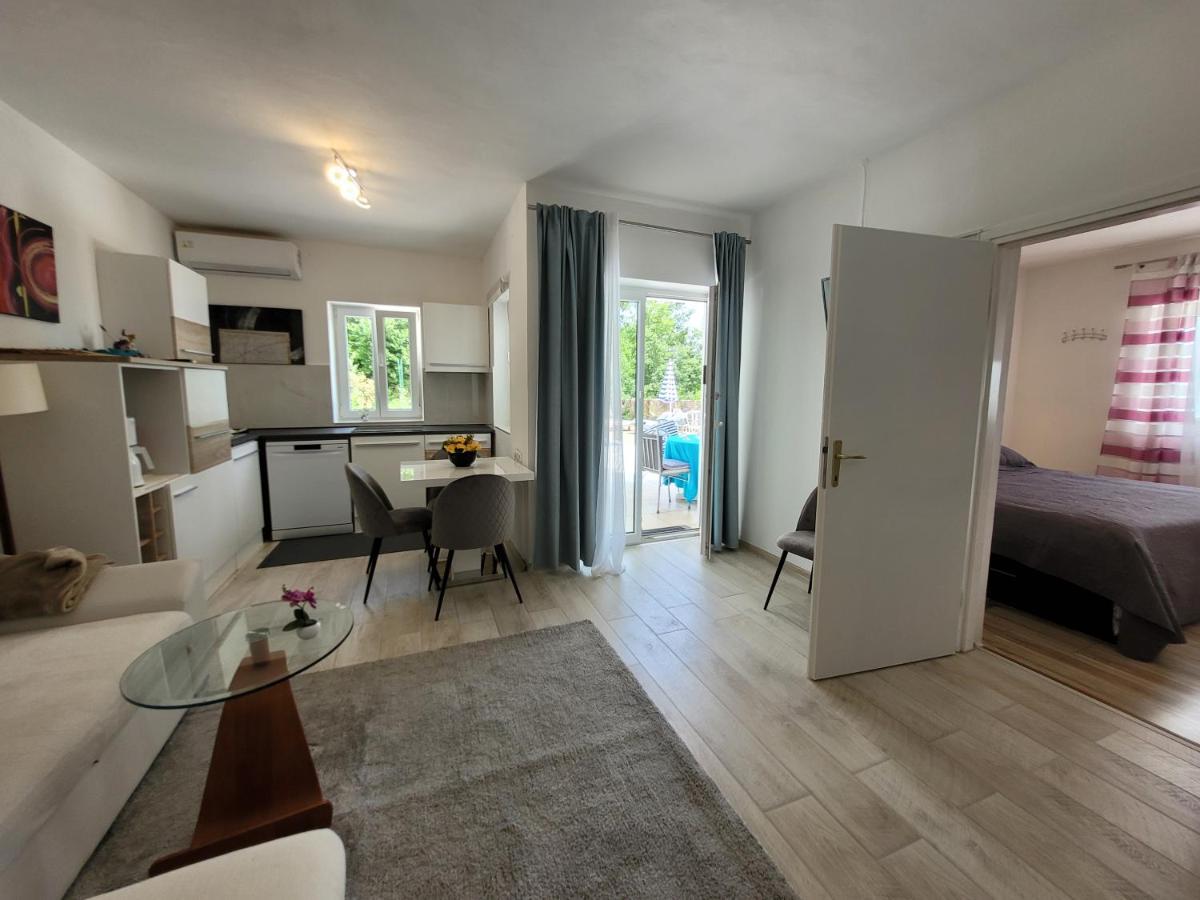 Ferienwohnung Mit Pool Kroatien Mit Meerblick Und Pool Ловран Екстер'єр фото